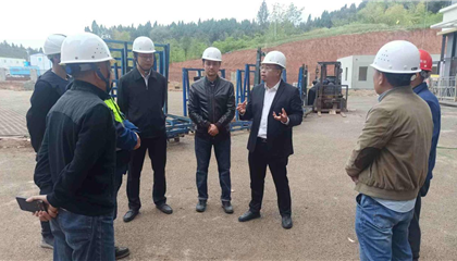 石鎮(zhèn)槐、陳箐帶隊暗訪督導重大項目建設和安全生產工作